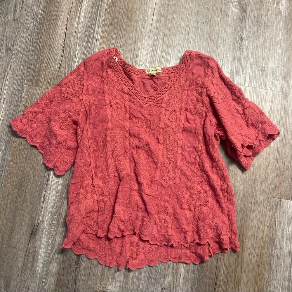 Democracy Coral Lace V-Neck Blouse